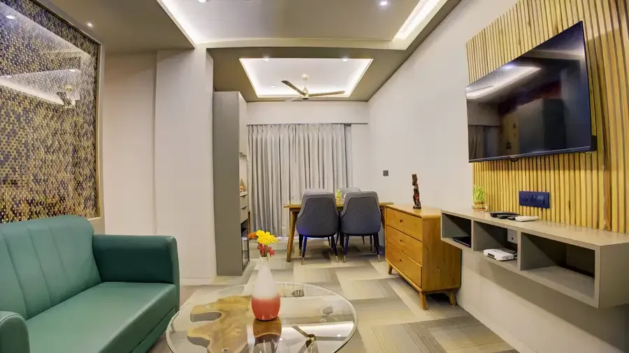 Suite, Cozzet Mahad