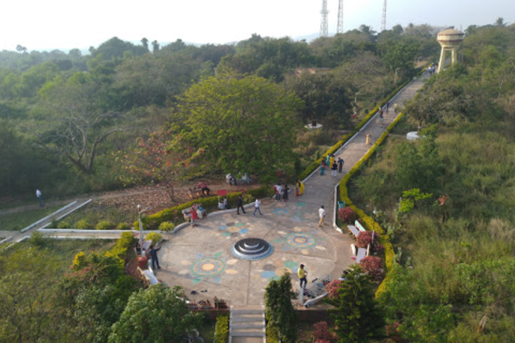Located between Yarada and Gangavaram port in Visakhapatnam, the Dolphin's nose is a massive hill resembling the shape of the nose of an adult dolphin