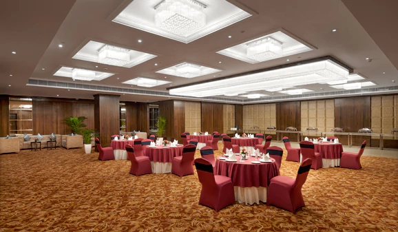 Celebrating love with a stylish banquet