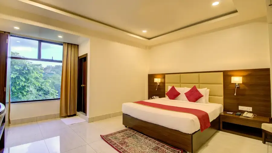 Club Room - King Bed , Cygnett Inn Trendz